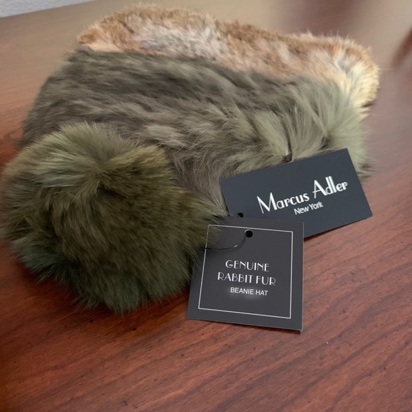 BEANIE Hat- Genuine Rabbit Fur Hat with Pom-Pom - Picture 1 of 4